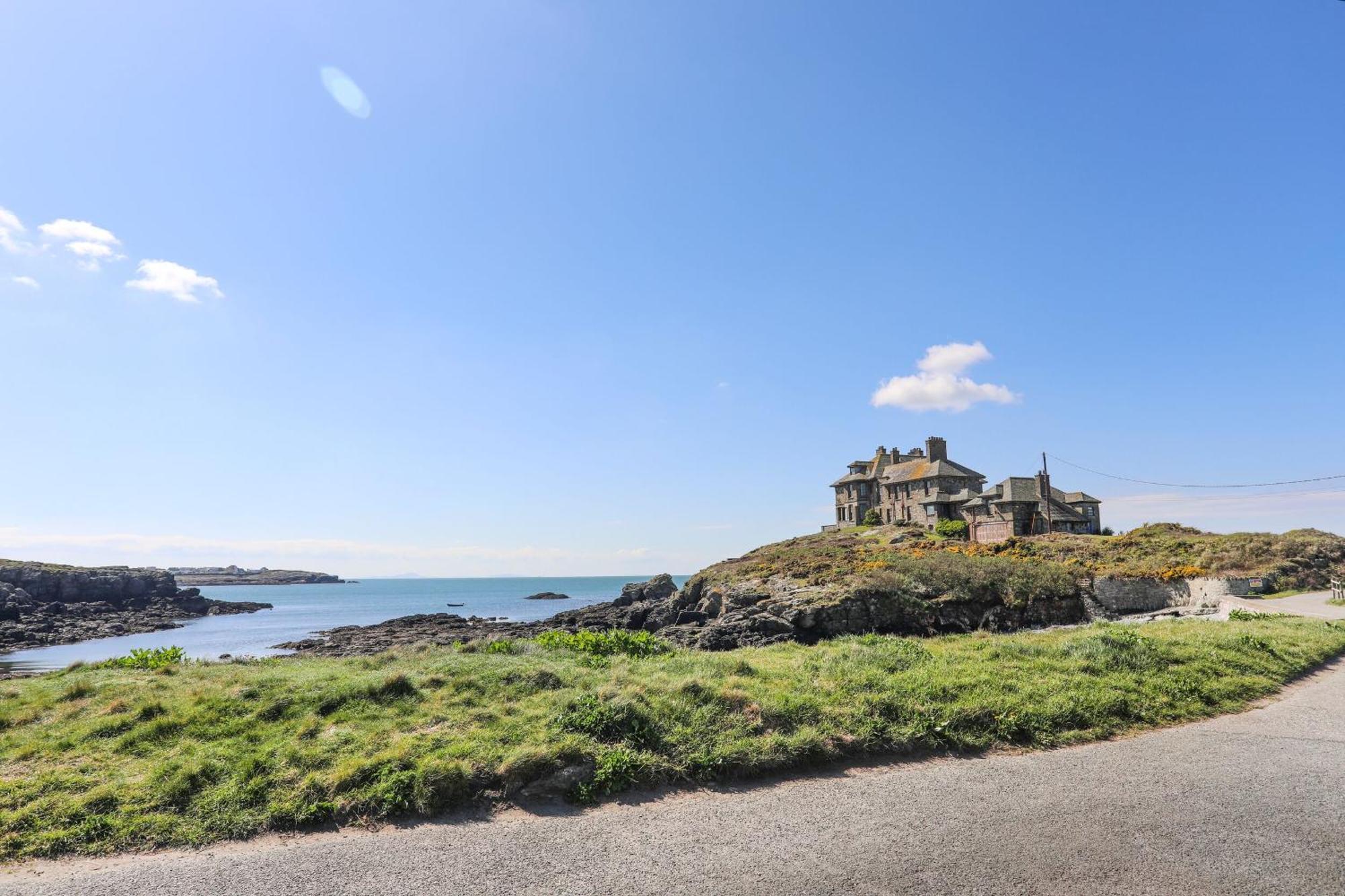 Villa Min Y Mor Trearddur Bay Esterno foto